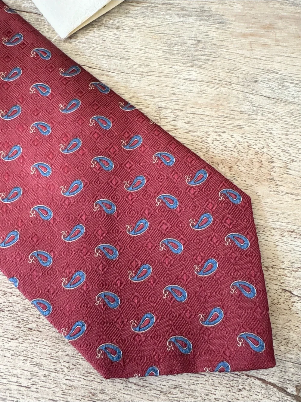 Luigi Borrelli Silk Paisley Tie in Burgundy